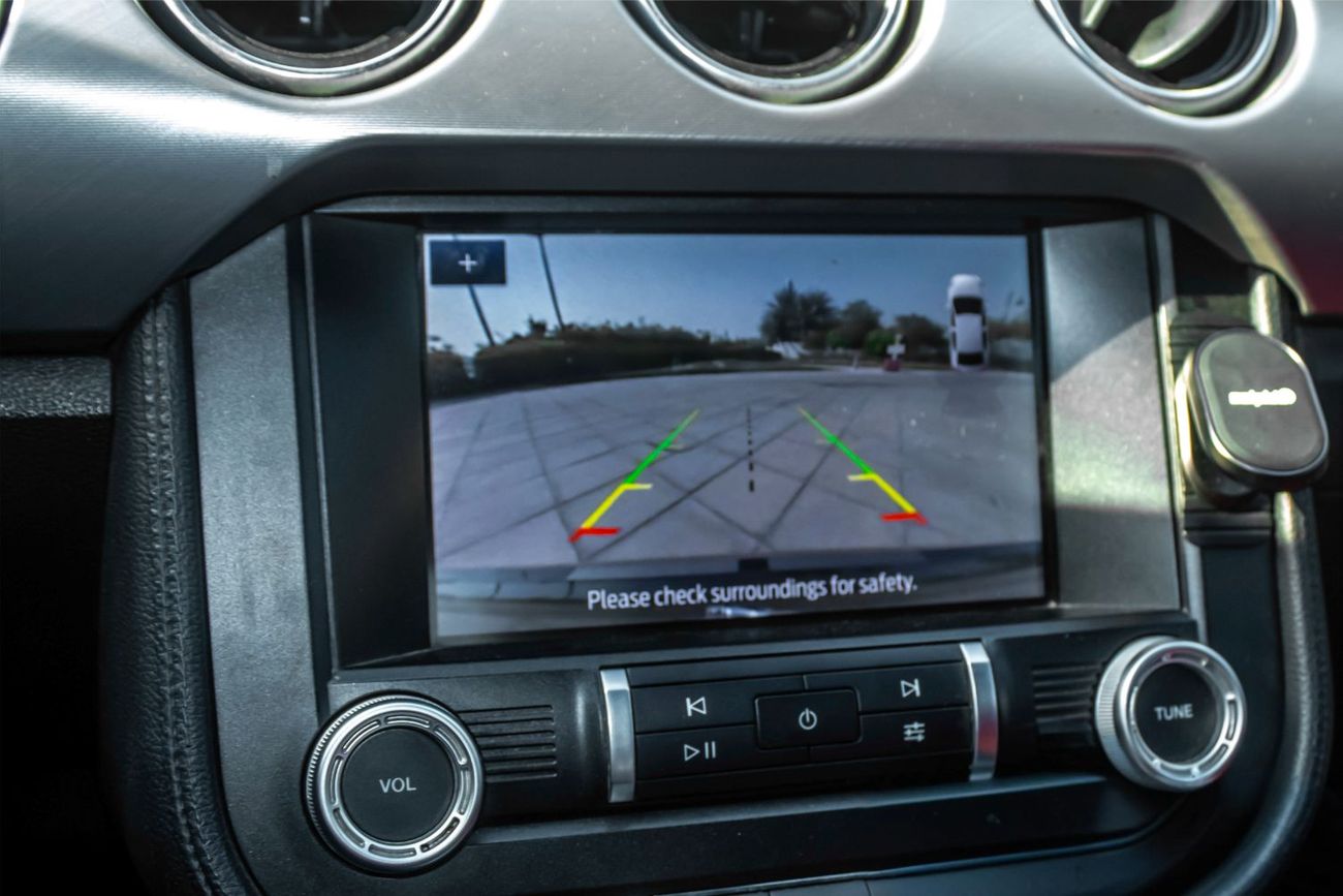 فورد موستانج EcoBoost Premium 2.3L Convertible M/T