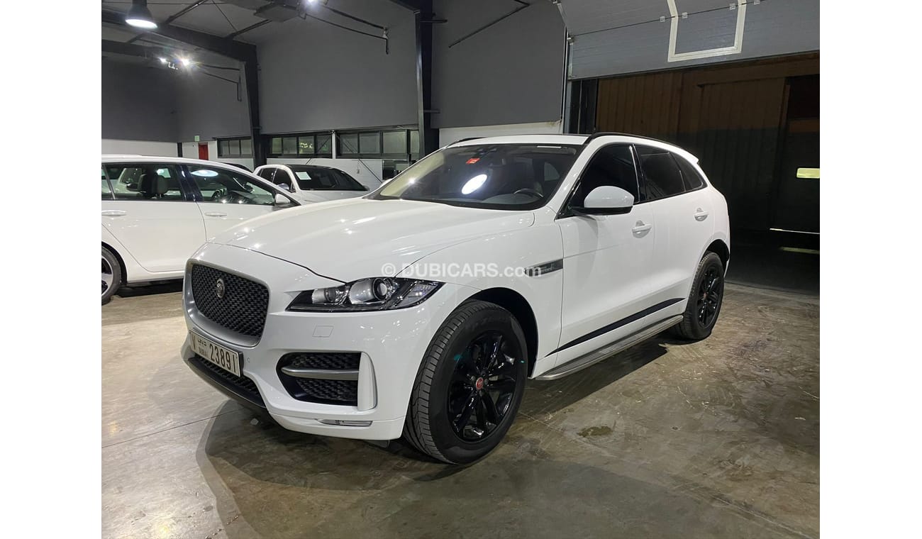 Jaguar F Pace R-SPORT