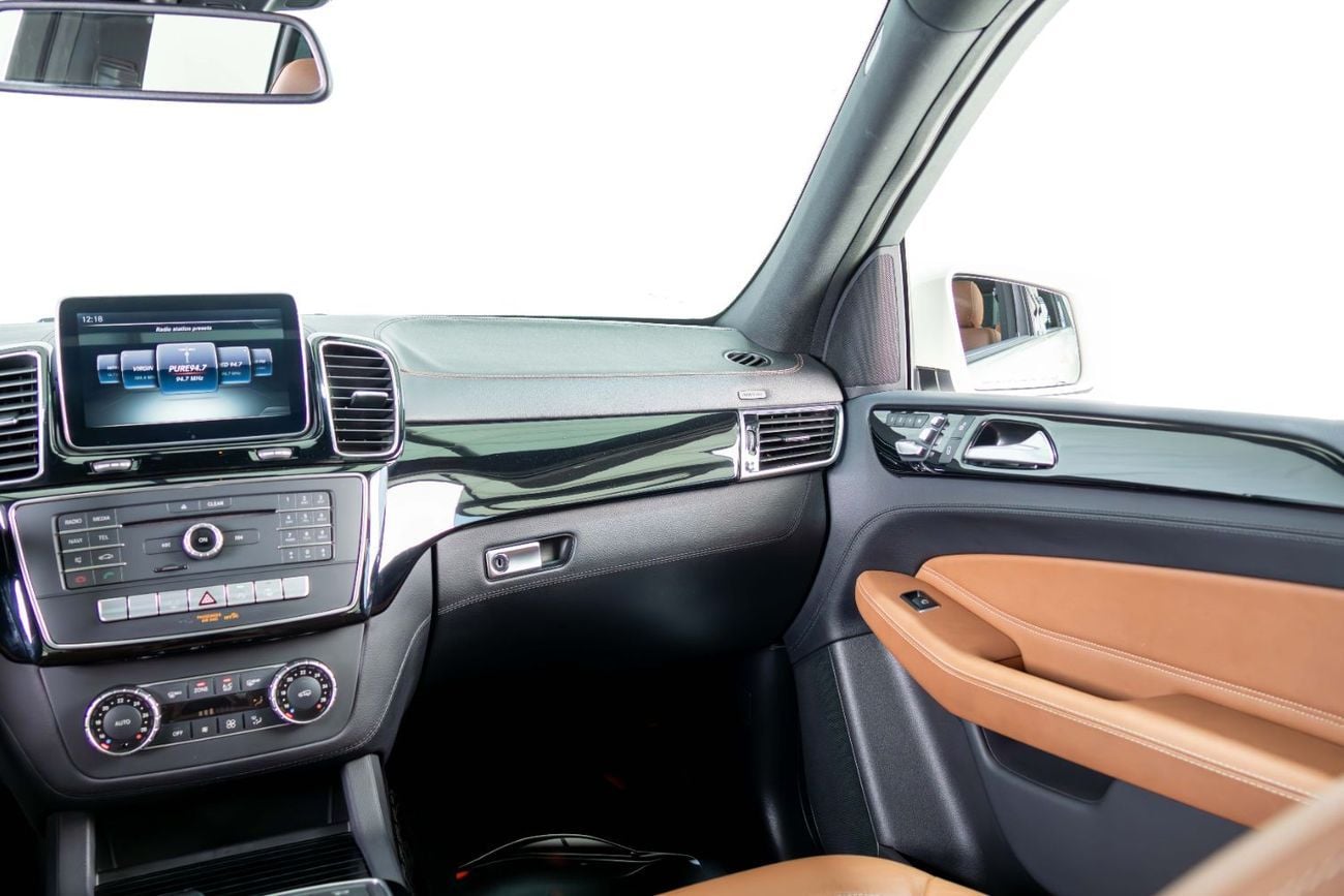 Mercedes-Benz GLE 400 AMG GCC-AMG Body Styling-LOW Mileage-Very Well Maintained-High Specifications