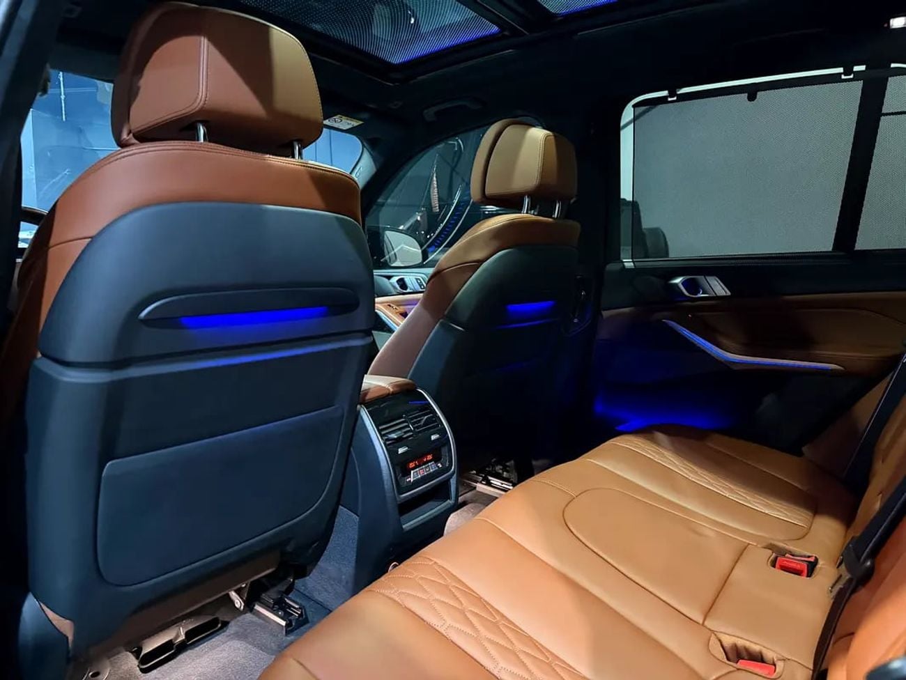 BMW X5 X5M60i GCC FHS WITH 5 YEARS WARRANTY SERVICE LOW KM