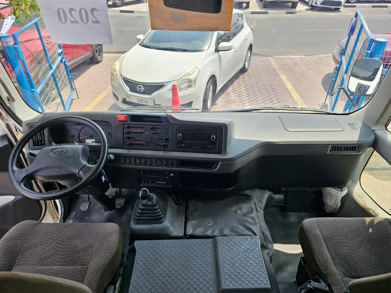 Toyota Coaster DIESEL/ V4 ENGINE/ 23 SEATER/ LOW MILEAGE/ LOT#70721