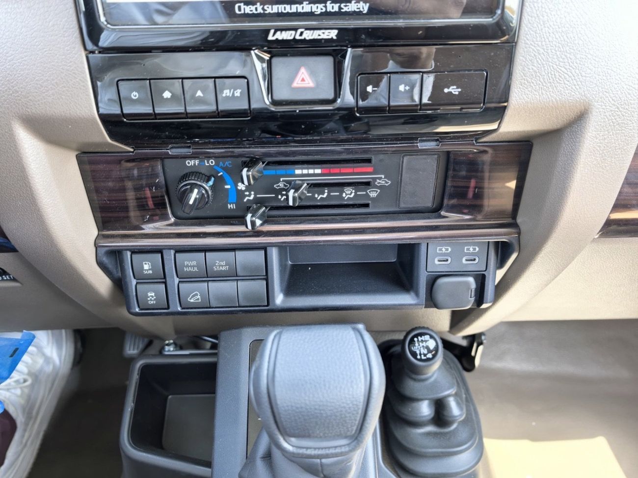 Toyota Land Cruiser Pick Up 2025 TOYOTA LAND CRUISER 79 SINGLE CABIN 4.0L PETROL AUTOMATIC TRANSMISSION FULL OPTION