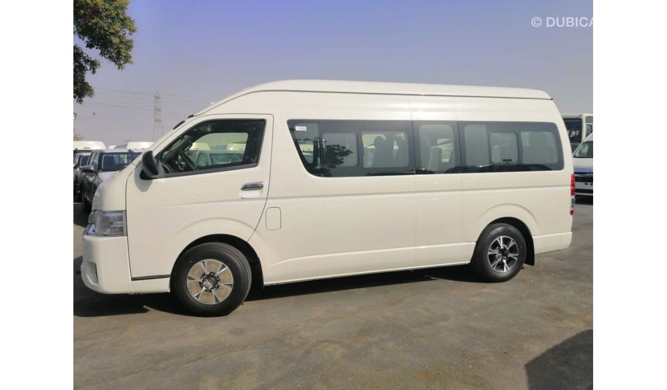 Toyota Hiace 15 seats diesel gl