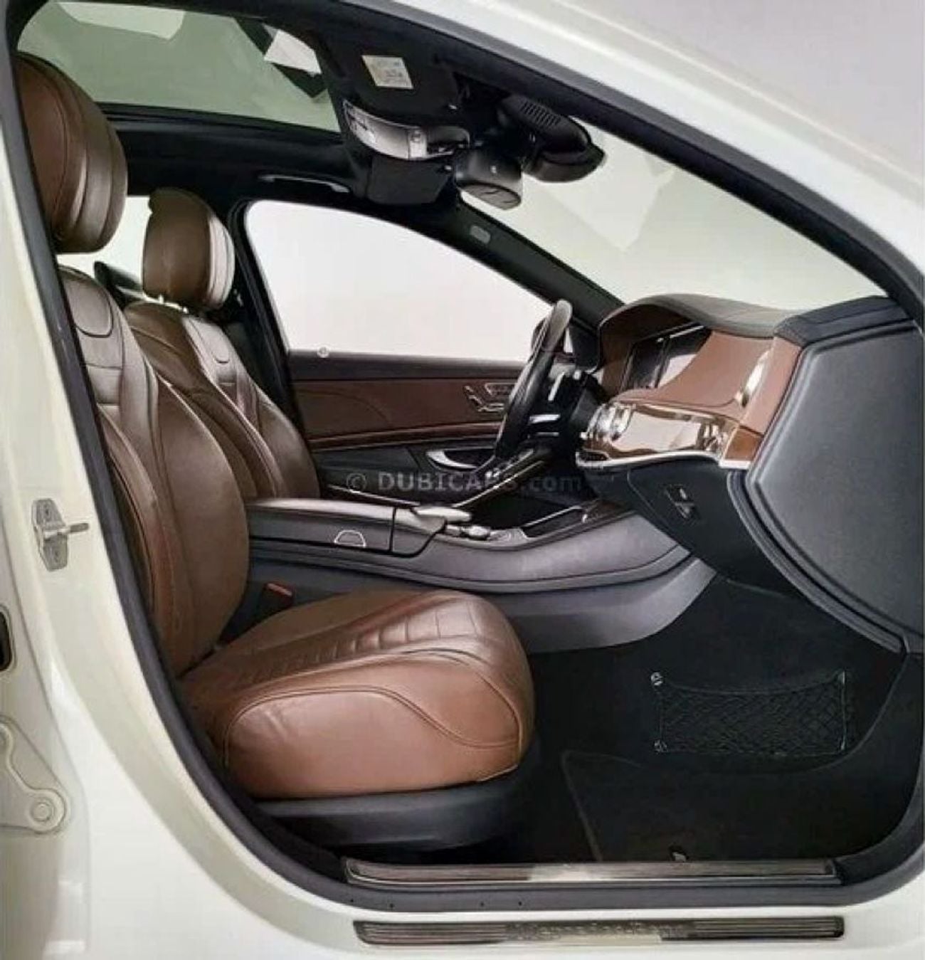 Mercedes Benz S500 LWB TOP 4.0L-8CYL PRISTINE CONDITION FULL OPTION- EMIRATES MOTOR COMPANY (EMC) ABU DHABI