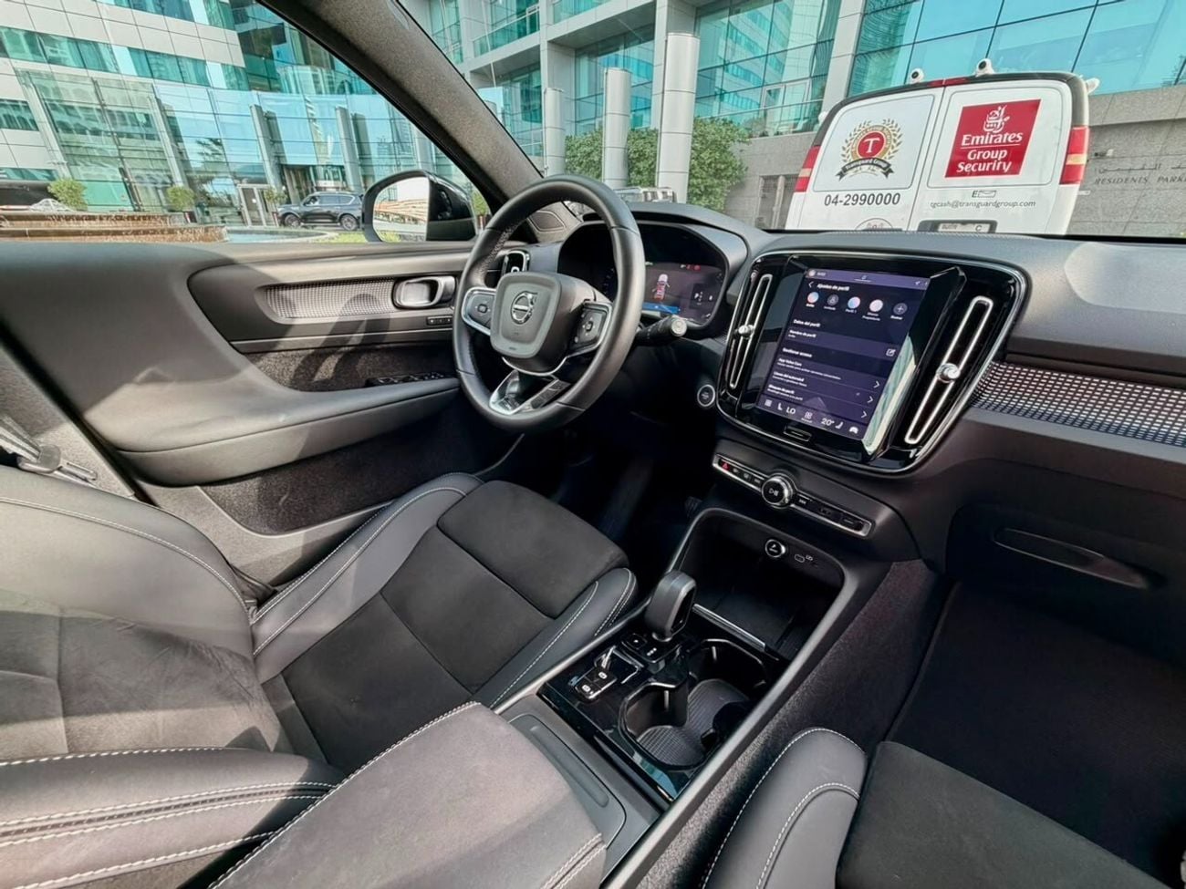 Volvo XC40 R DESIGN