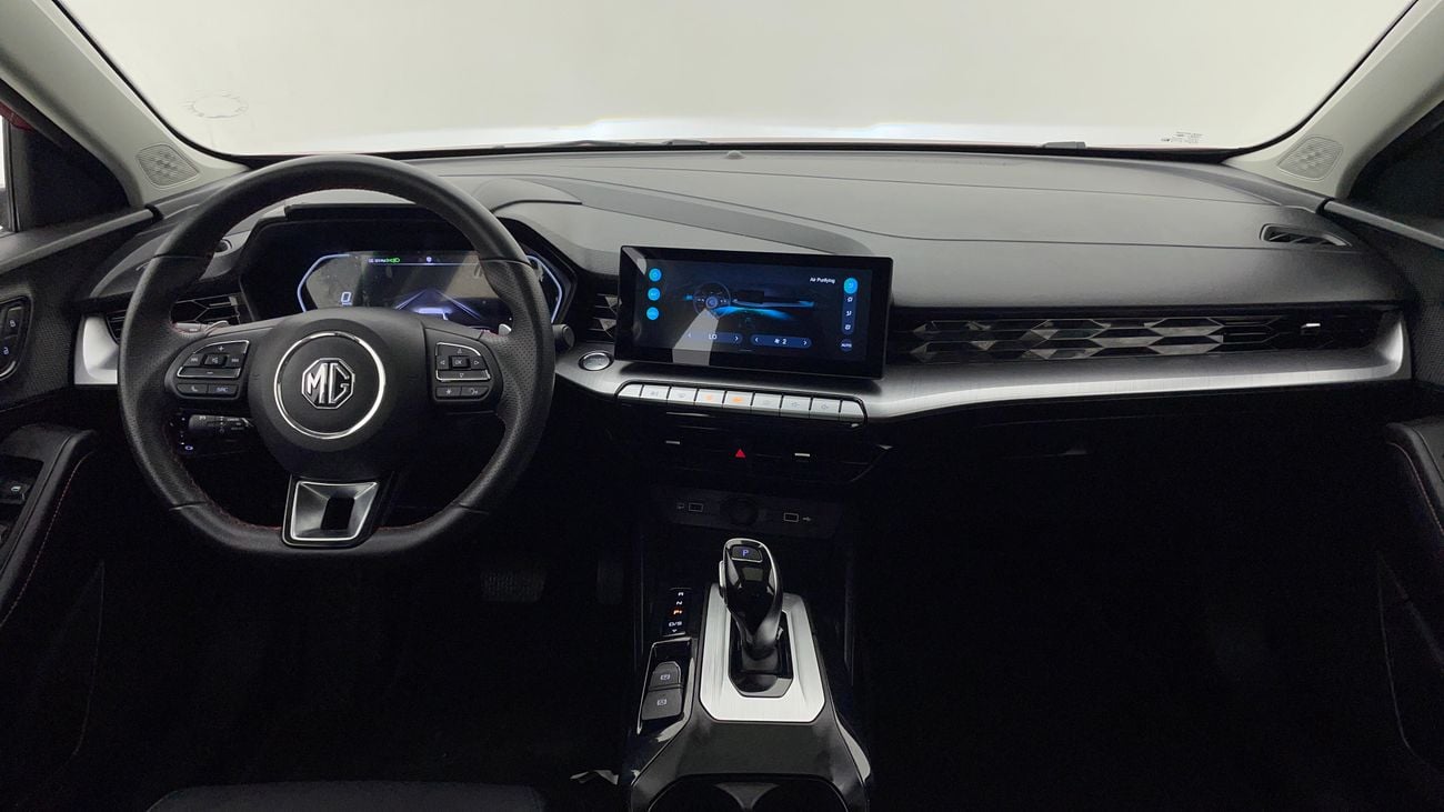 أم جي GT LUXURY 1.5 | بدون دفعة مقدمة | اختبار القيادة في المنزل