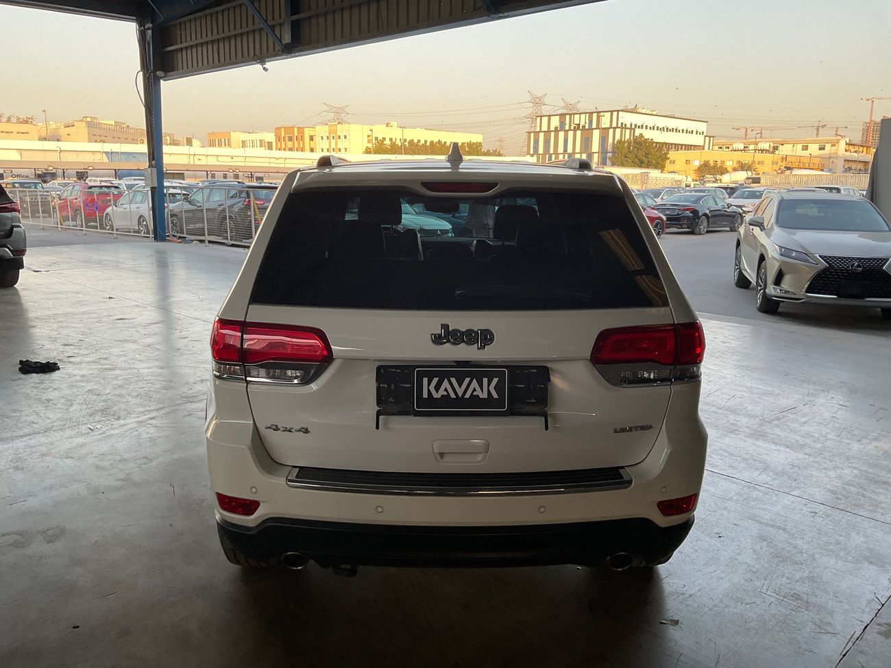 Jeep Grand Cherokee Limited | upto AED 20,000 Ramadan Discount | Guaranteed Warranty | 0 Down Payment
