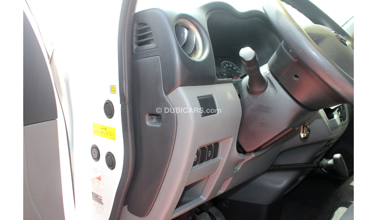 Nissan Urvan (2018) NV350 MT GCC