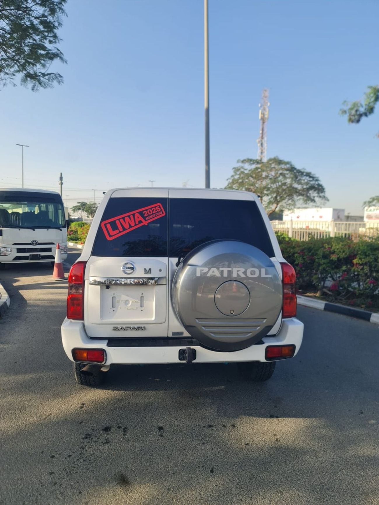 Nissan Patrol Safari Safari 4.8L M/T