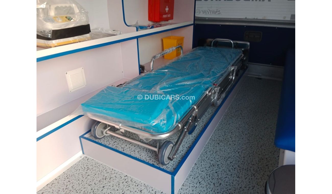 Toyota Hiace TOYOTA HIACE VAN (AMBULANCE) RIGHT HAND DRIVE(PM01433)