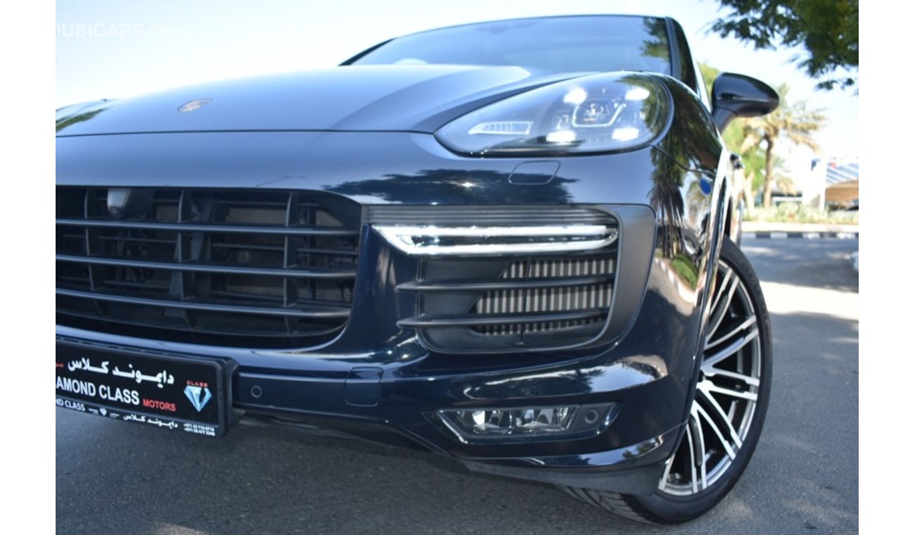 Porsche Cayenne GTS 2016 gcc