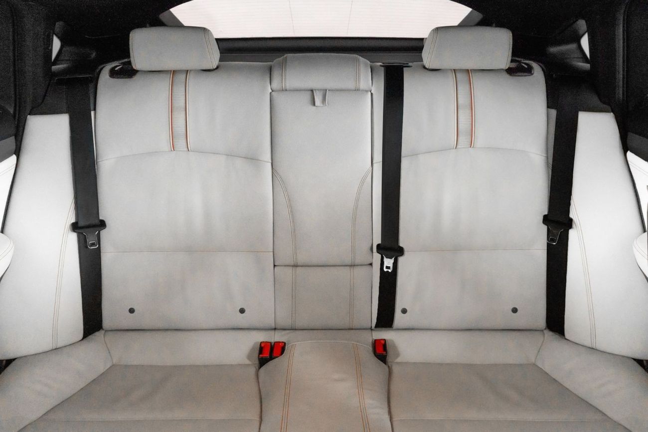 بي أم دبليو X4 M40i