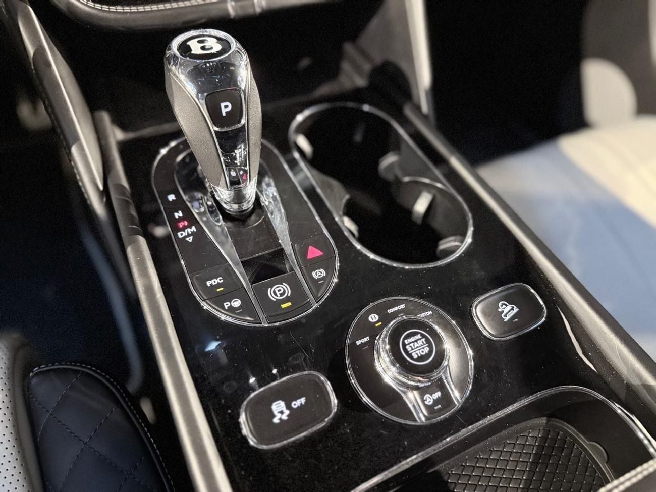 بنتلي بينتايجا Black Edition Bentley Bentayga 2019 مواصفات يابانية