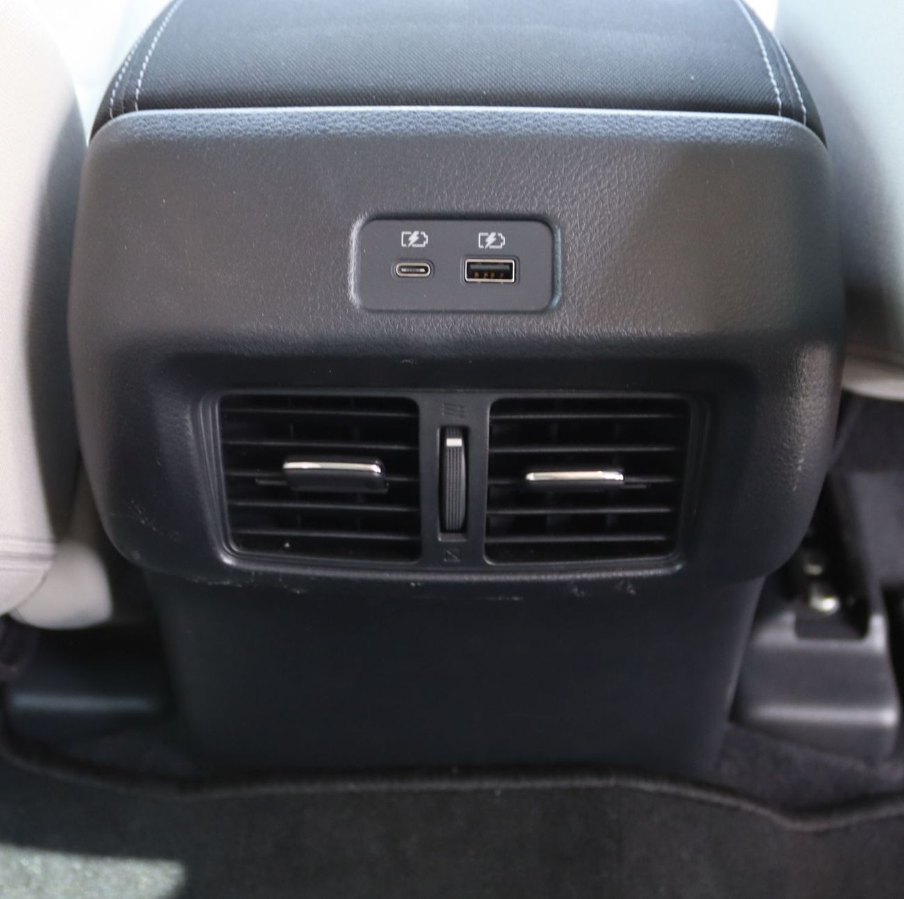 نيسان إكستيرا نيسان إكستيرا - 2023 - خليجى - بدون حوادث -  بمحرك 2.5 -ممشى قليل - بحاله ممتازه