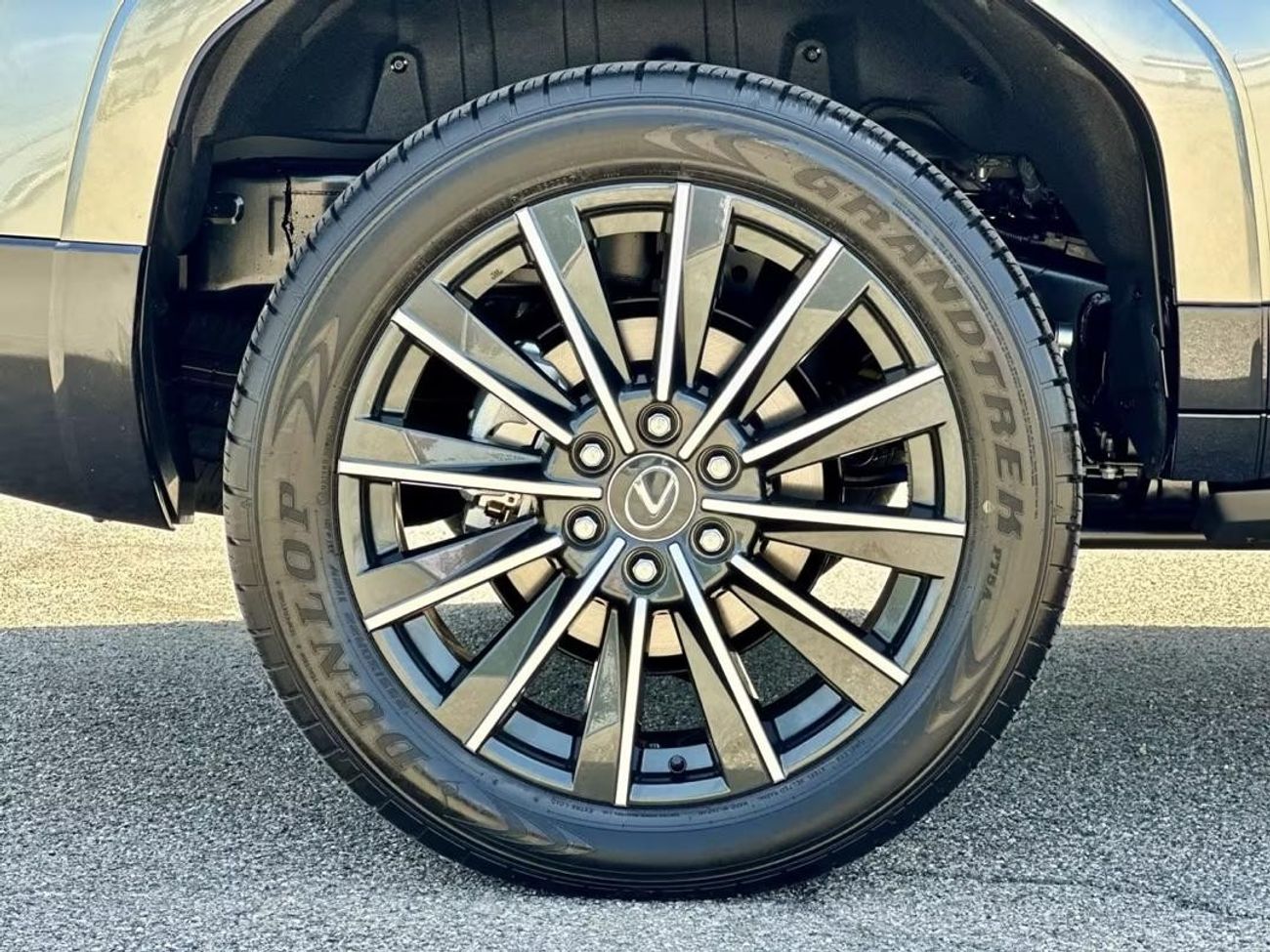 لكزس GX550 Luxury+ V6 3.4L Turbo 4WD 7-Seater Automatic