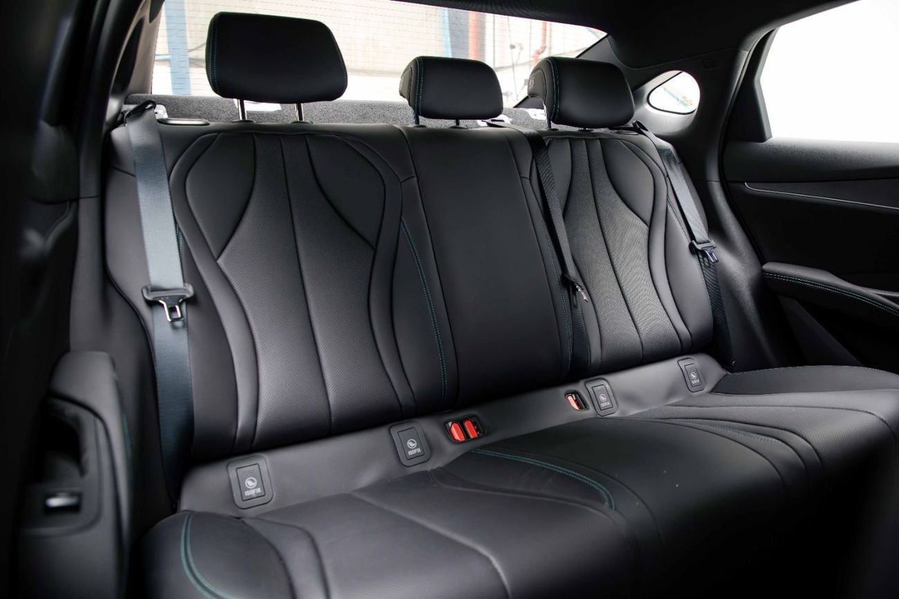 بي واي دي سيل 06 دي إم-آي ID Luxury 1.5L - Warm Tea Grey Inside Black | Export Only