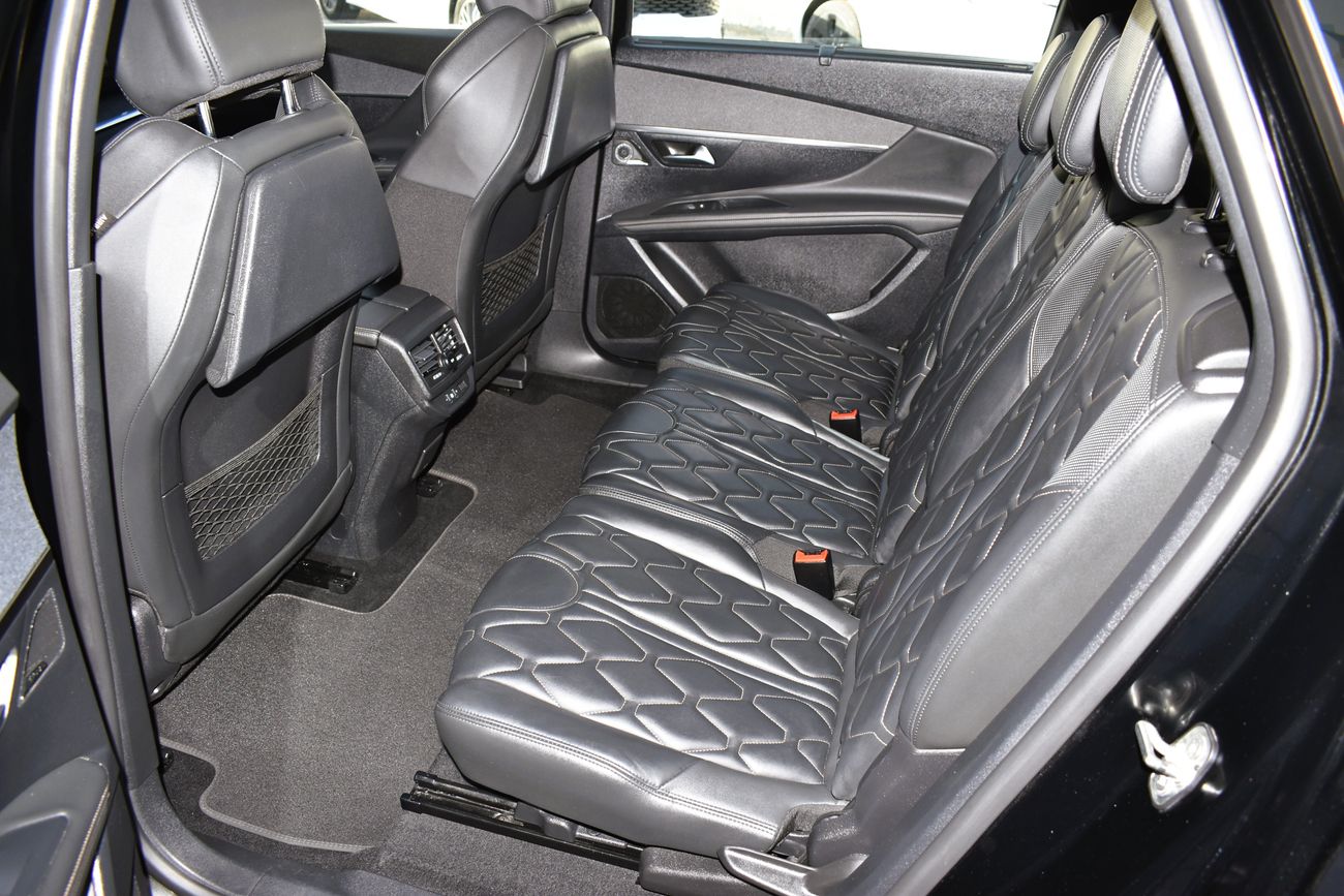 Peugeot 5008 AED 1279 PM | 1.6L GT LINE GCC AGENCY WARRANTY UP TO 2026 OR 100K KM