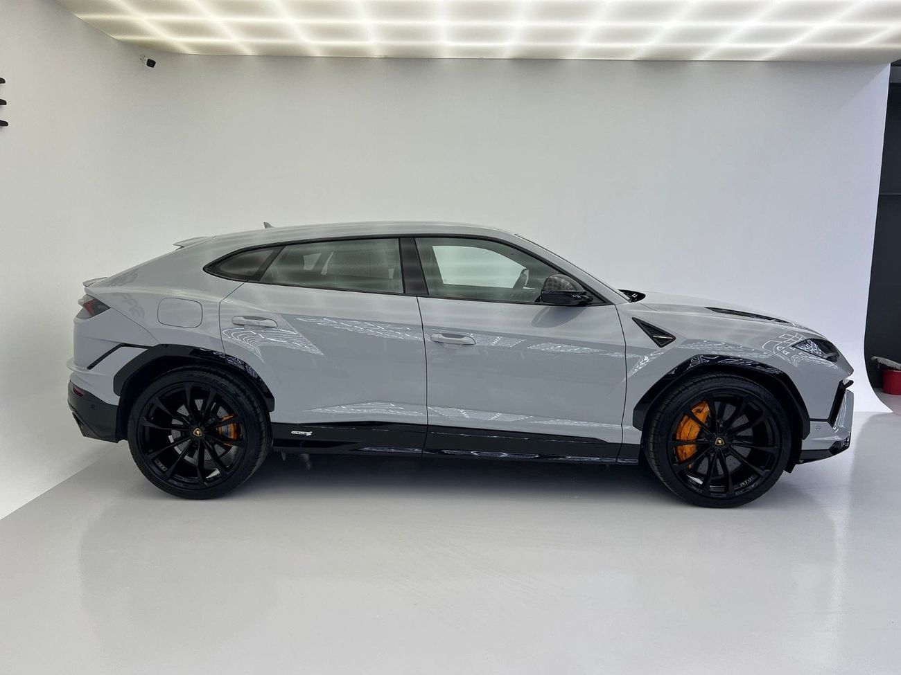 لامبورغيني اوروس S 4.0T V8