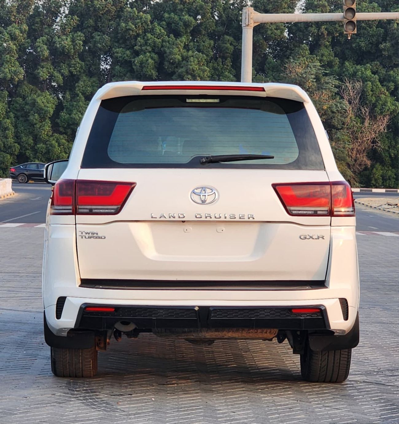 Toyota Land Cruiser GXR V8 MODEL 2014 UPGRADE 2024