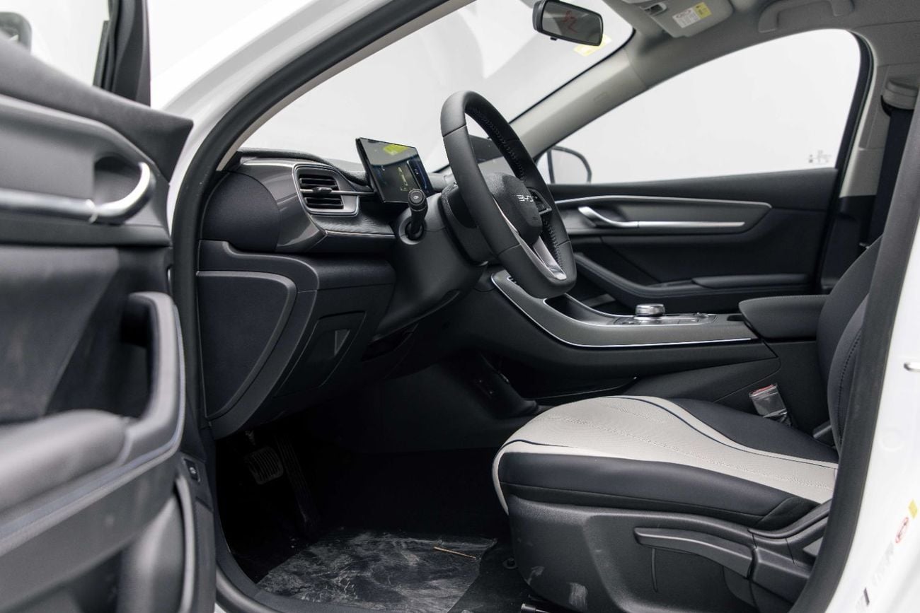 بي واي دي ديسترويار 05 DM-I Luxury 1.5L Plug in Hybrid - White Inside Grey | Export Only