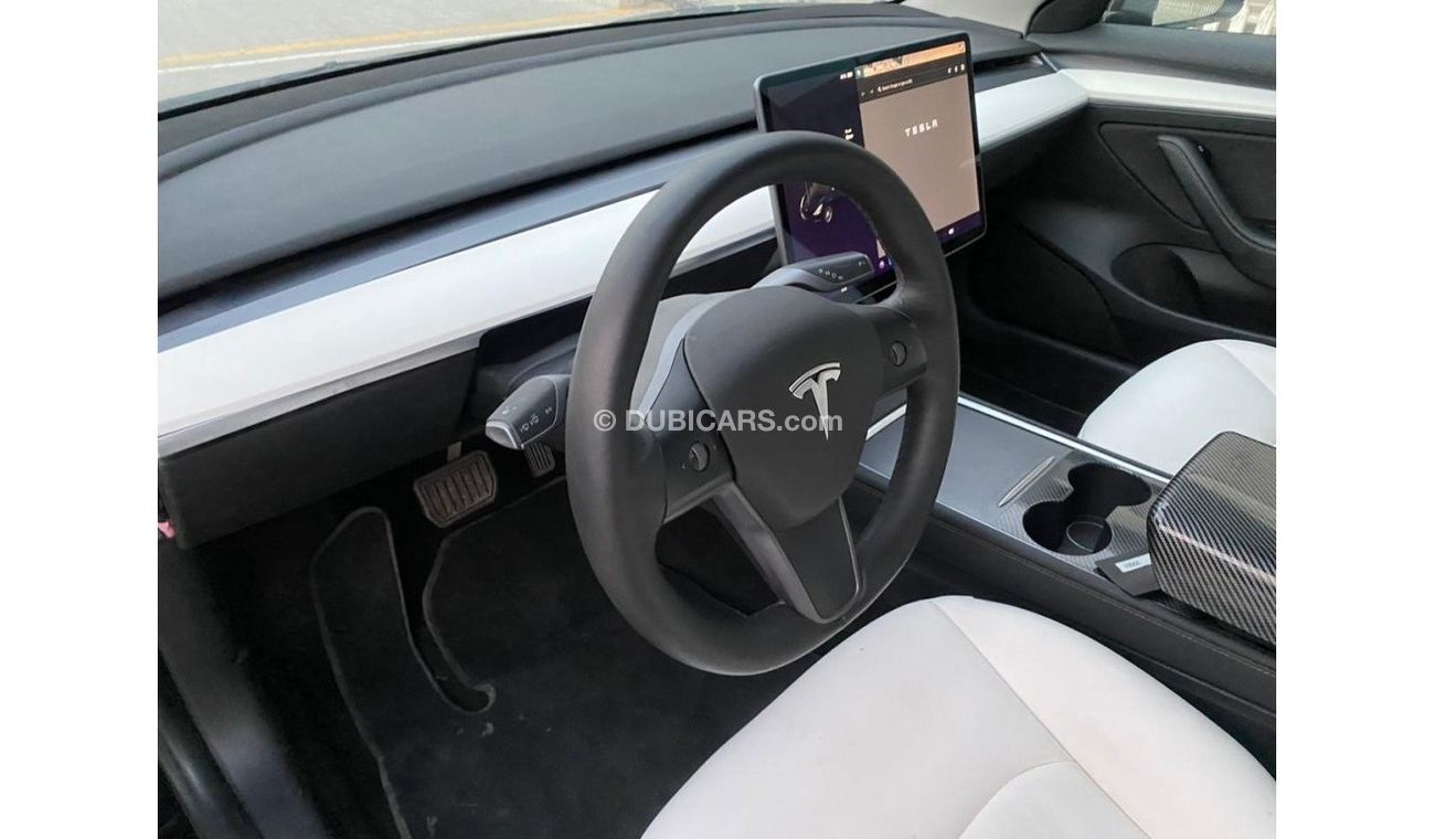 Tesla Model 3 Standard Plus ....….............................…..… Tesla Model 3 Standard Range Plus Model: 2021 W