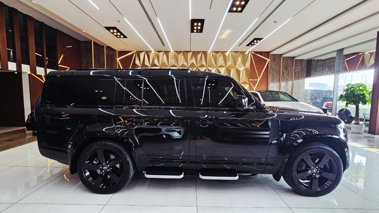 لاند روفر ديفندر 130 HSE P400