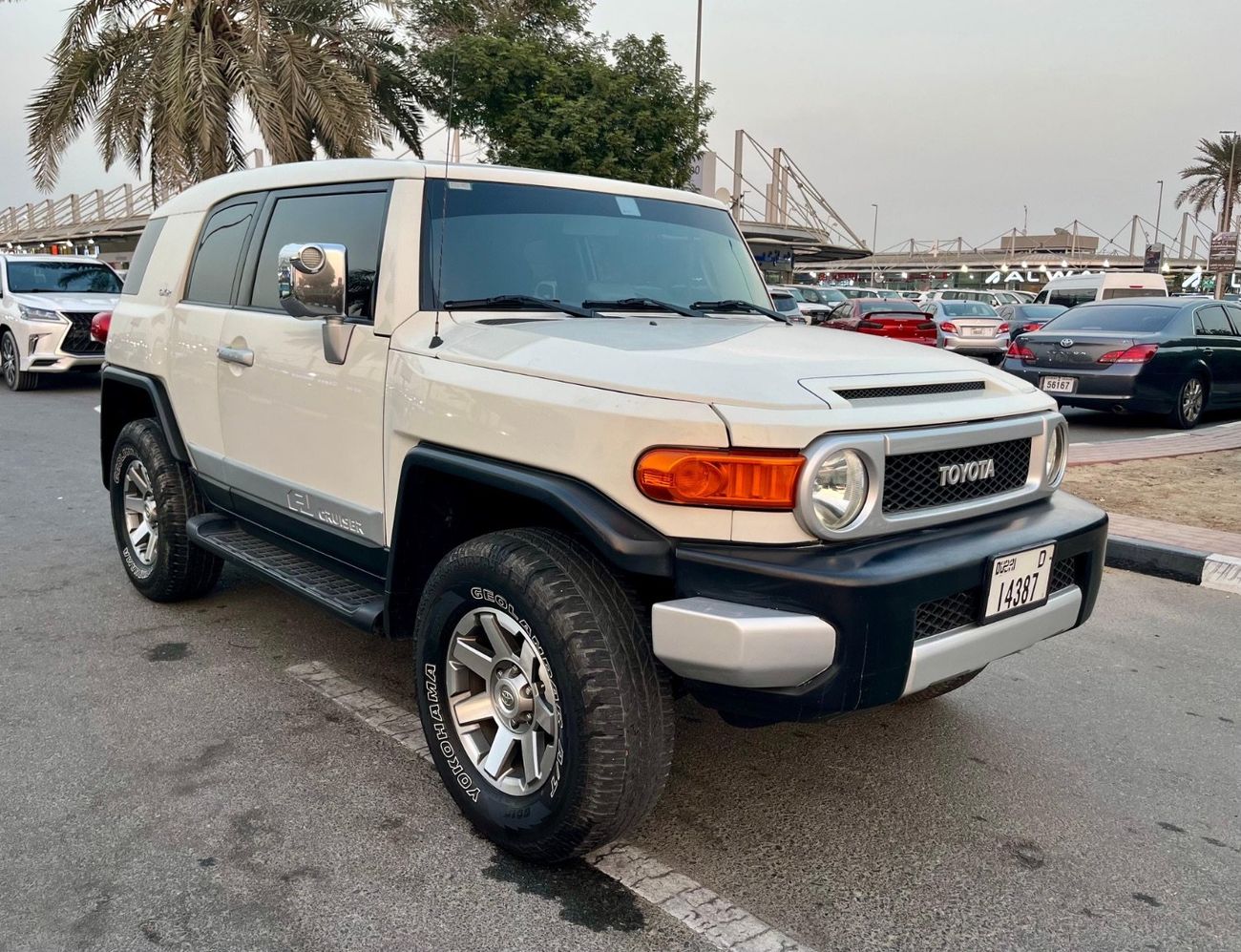 تويوتا إف جي كروزر GXR 4.0L A/T