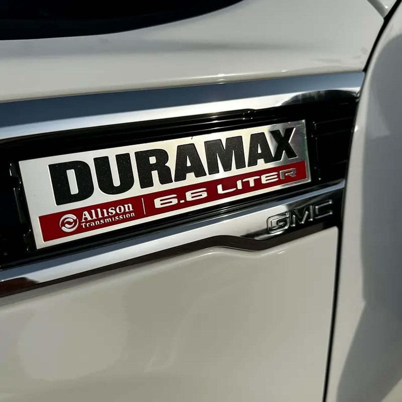 GMC Sierra 2500 Base 6.0L 2500 HD SLT Diesel 6.6L
