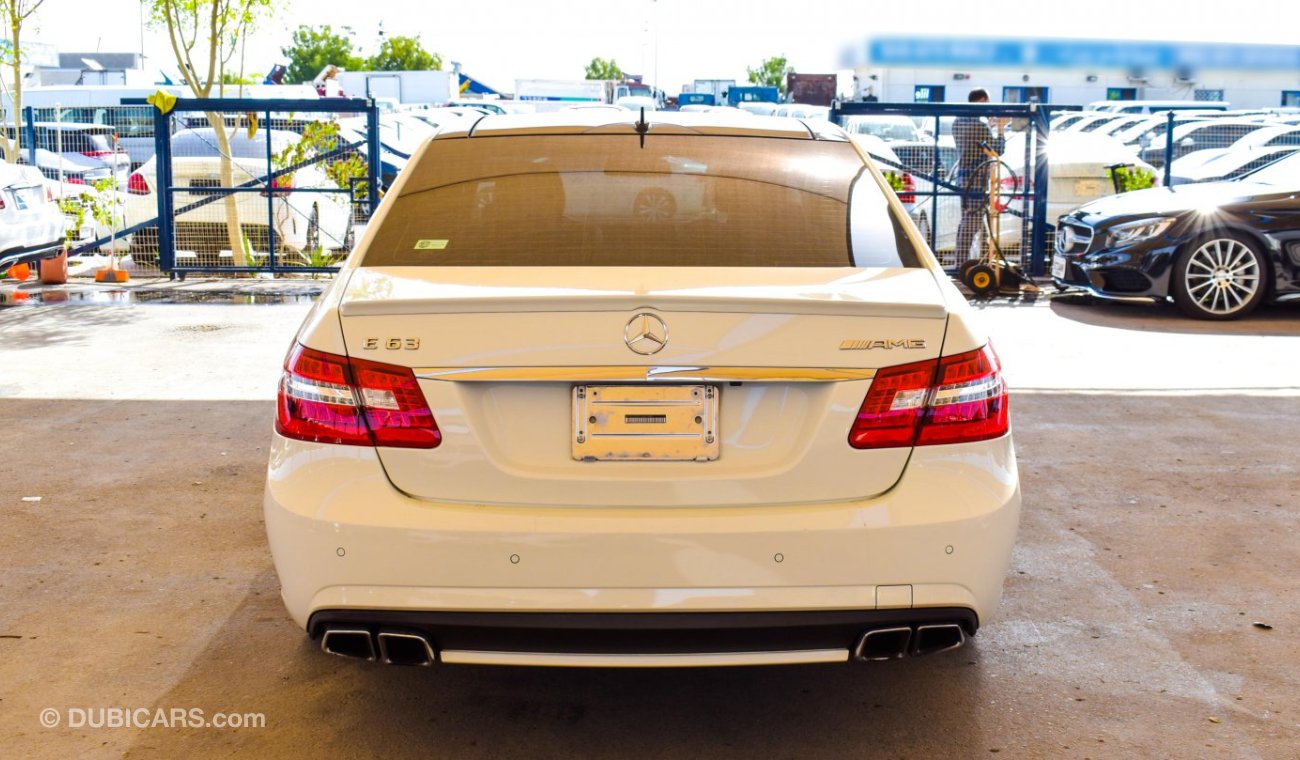 Mercedes-Benz E 63 AMG 6. 3 L V8