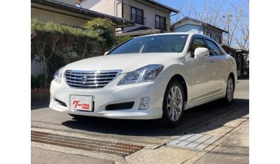 Toyota Crown GRS200