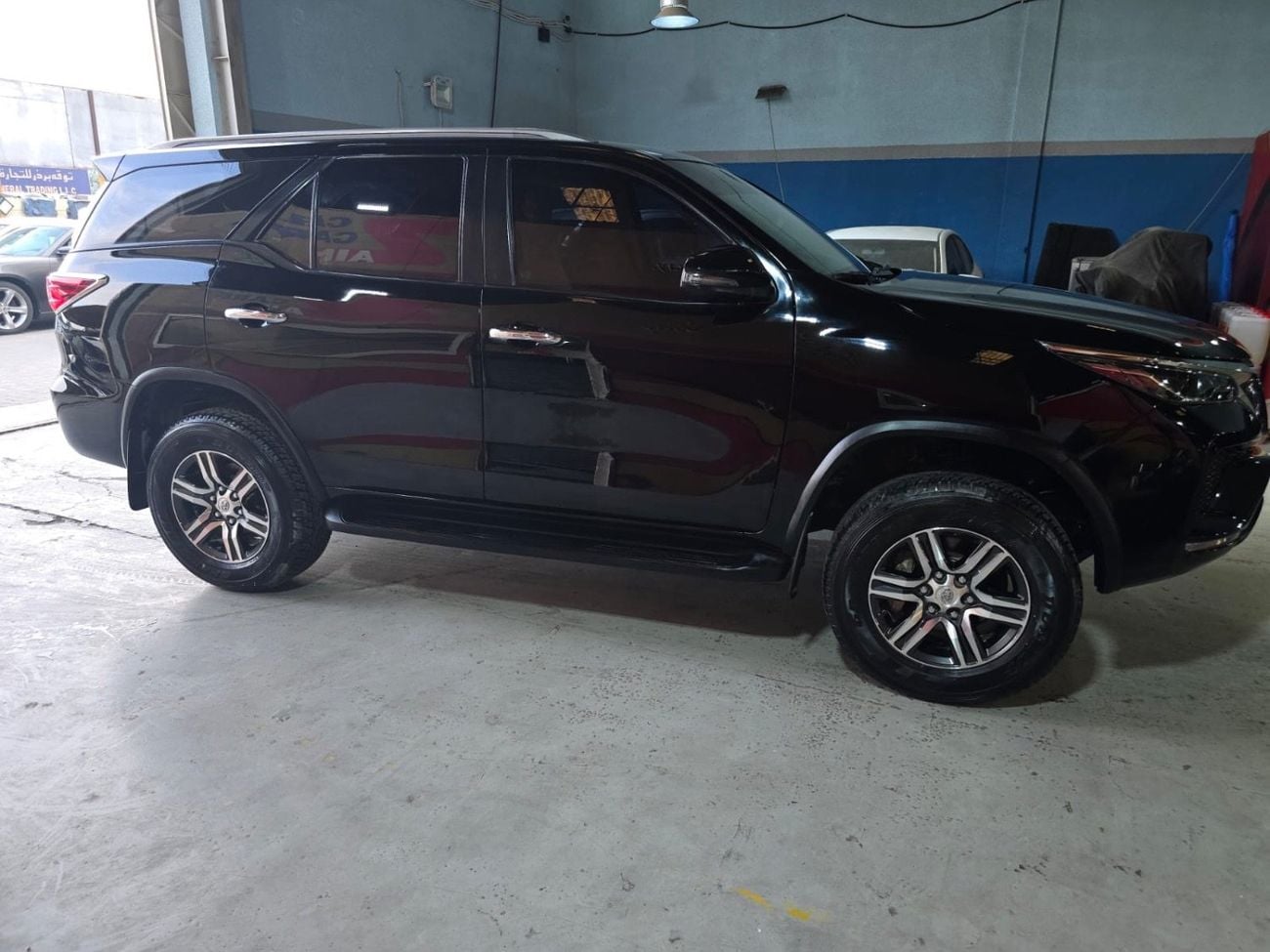 Toyota Fortuner EXR 2.7L (160 HP)