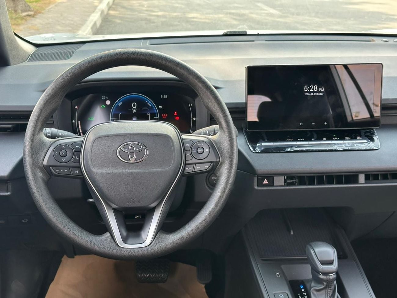 تويوتا فرونتلاندر Luxury 2.0L HYBRID FULL OPTION