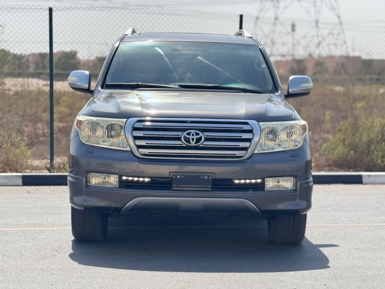 تويوتا لاند كروزر Left hand 4.0 liter V6 ,2011 model ,Petrol ,only for for export available