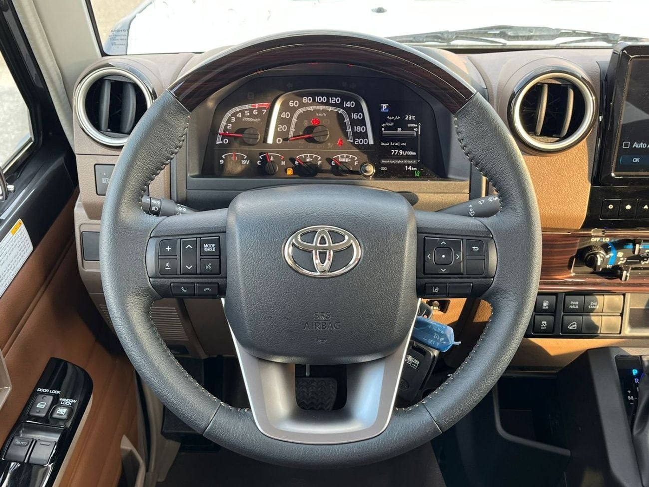 تويوتا لاند كروزر بيك آب Toyota Landcruiser 79 II Singel Cabin Automatic II ToP Tier II 2025 II GCC II Grey Color II FULL LOA