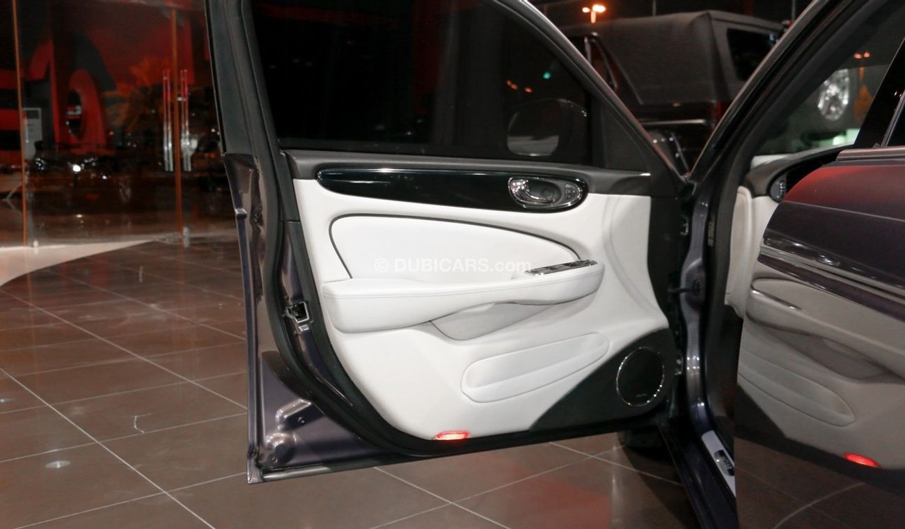 Jaguar XJ8 Sovereign