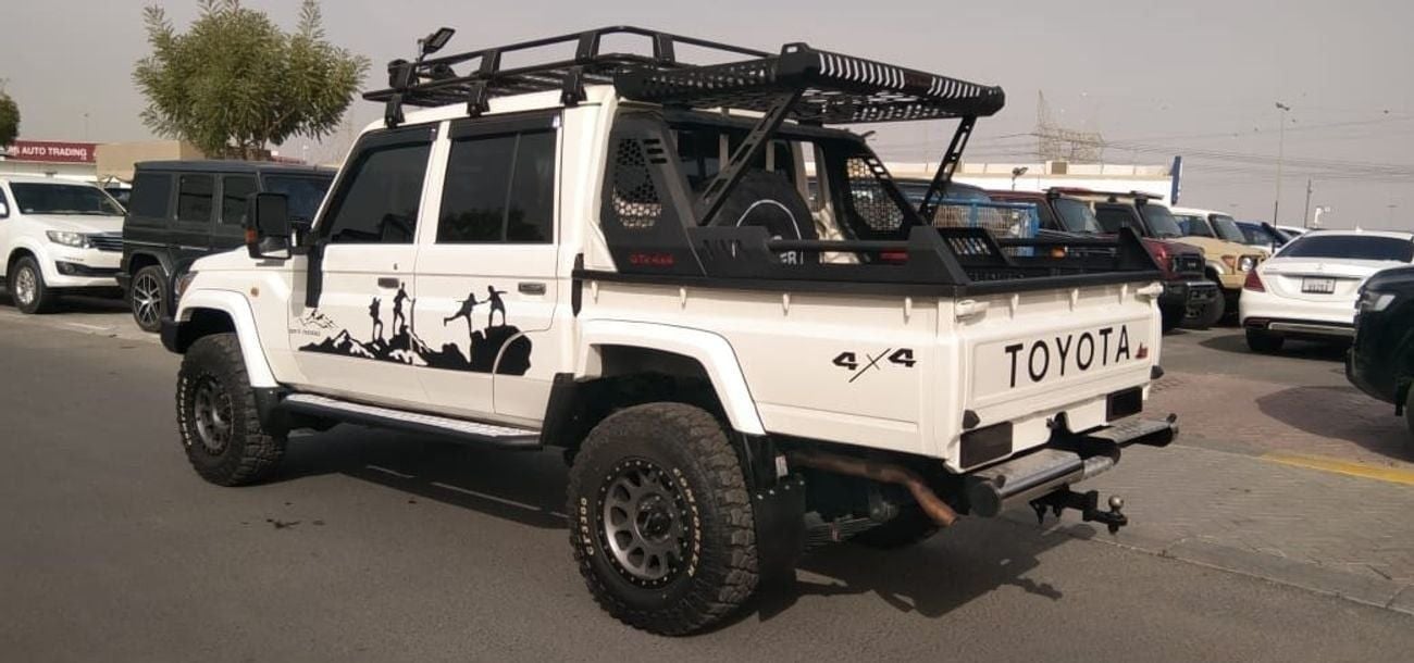 تويوتا لاند كروزر بيك آب RHD DIESEL V8 MANUAL