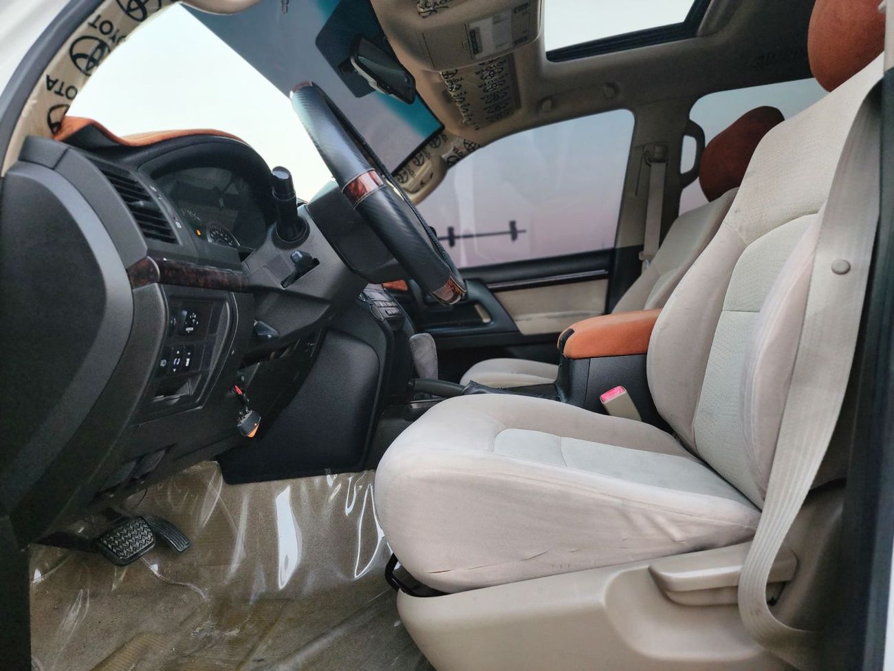 تويوتا لاند كروزر GX.R V8