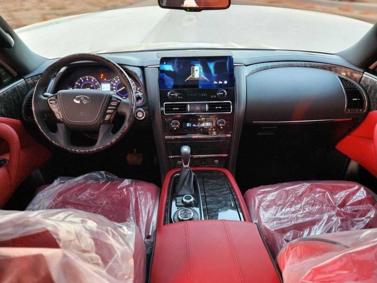 Infiniti QX56 facelifted