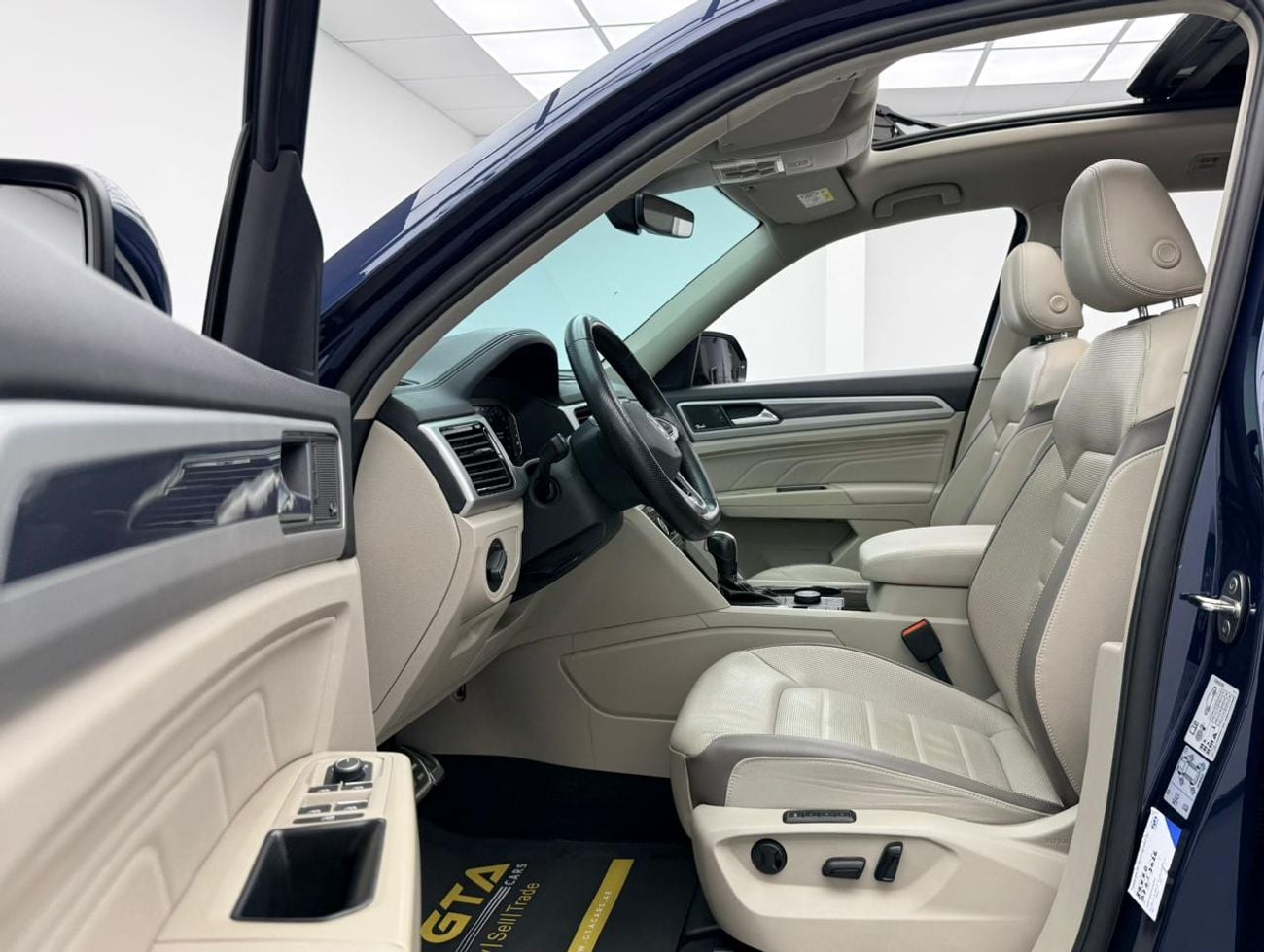 Volkswagen Teramont 2021 Volkswagen Teramont R-Line, Warranty, Full VW Service History, Pilot Seats, GCC