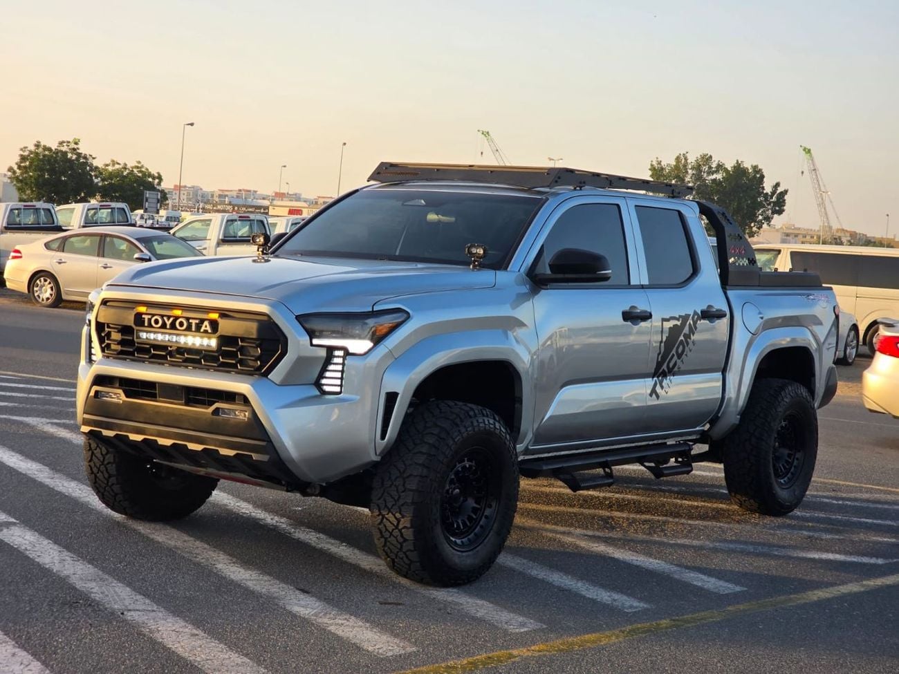 تويوتا تاكوما 2.4T SR5 (4x4)