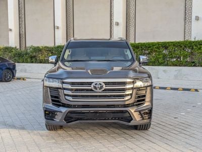 Toyota Land Cruiser GXR 4.0L Naturally Aspirated without Twin Turbo LHD V6 Petrol Engine Automatic Gear 4WD 7 Seats 5 Do