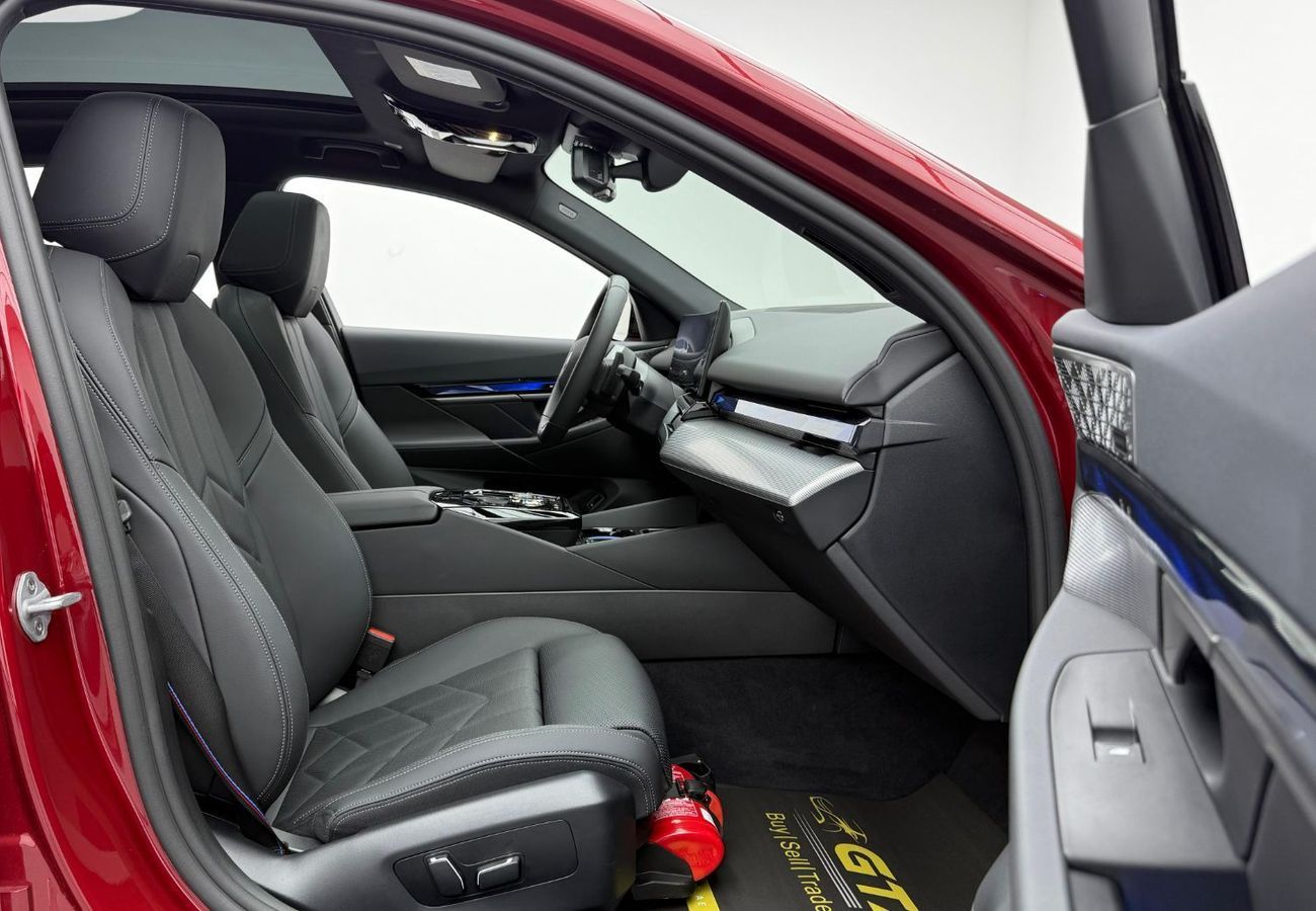 BMW 530i 2025 BMW 530i M-Kit, 2030 BMW Warranty + Service Pack, Fully Loaded, Excellent Condition, GCC