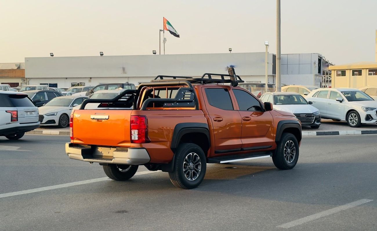 ميتسوبيشي تريتون -