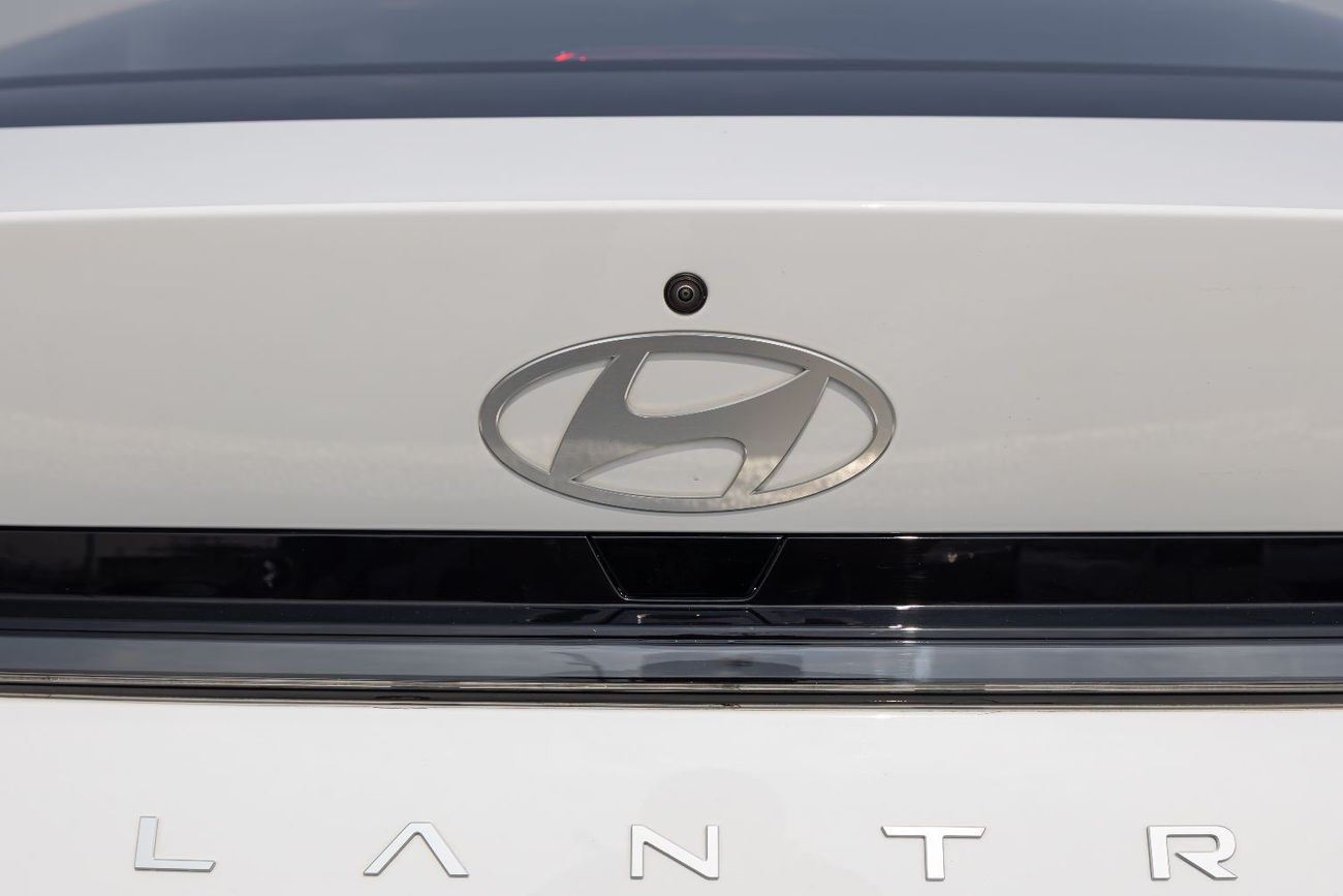 Hyundai Elantra Hyundai Elantra 1.5L GLX Elite Option - Sunroof - 2025 READY STOCK (Export)