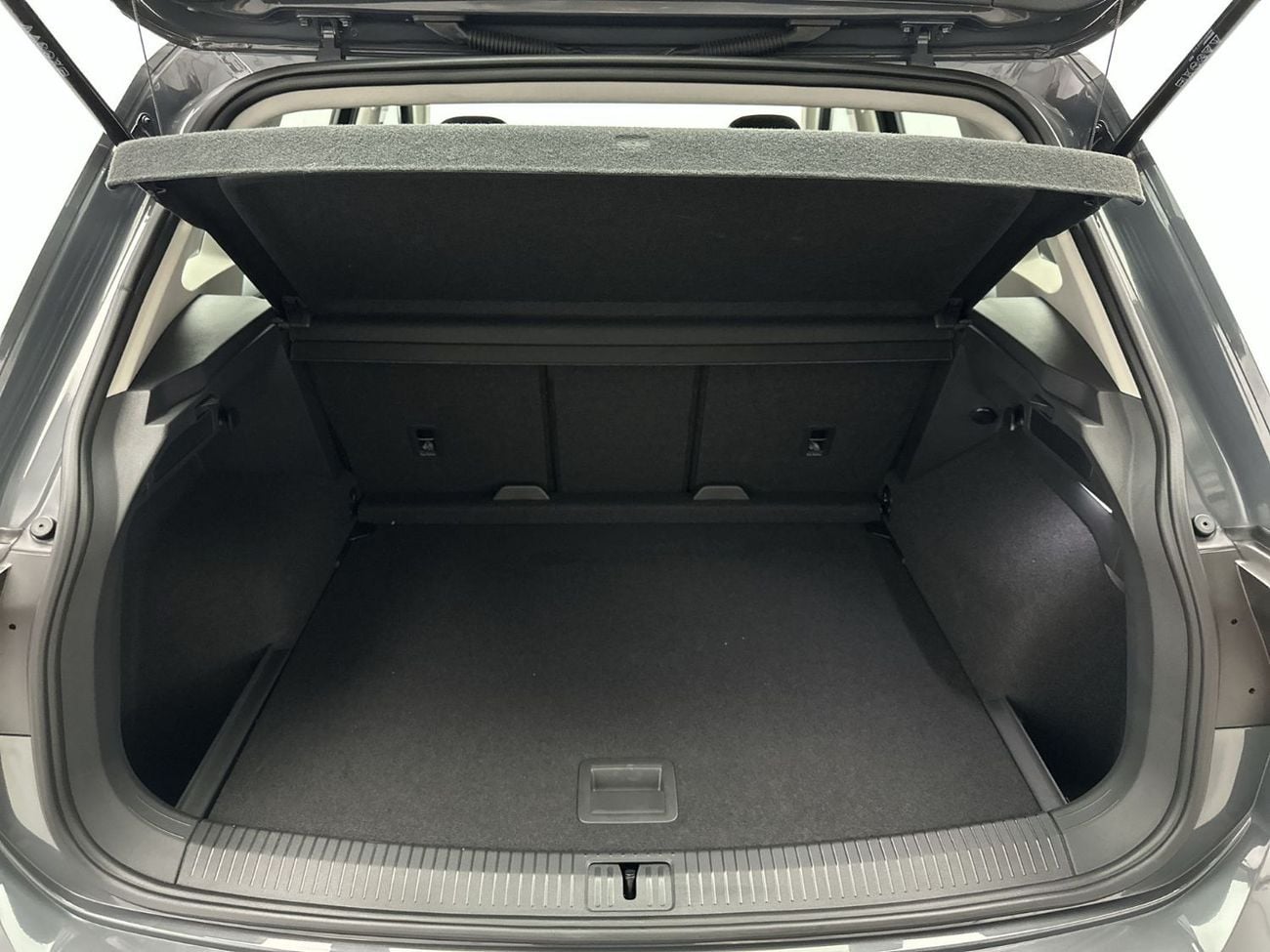 Volkswagen Tiguan Tiguan Trend (Old Shape) 1.4L (Ref#61187) / WAS 94,900 - NOW 79,900