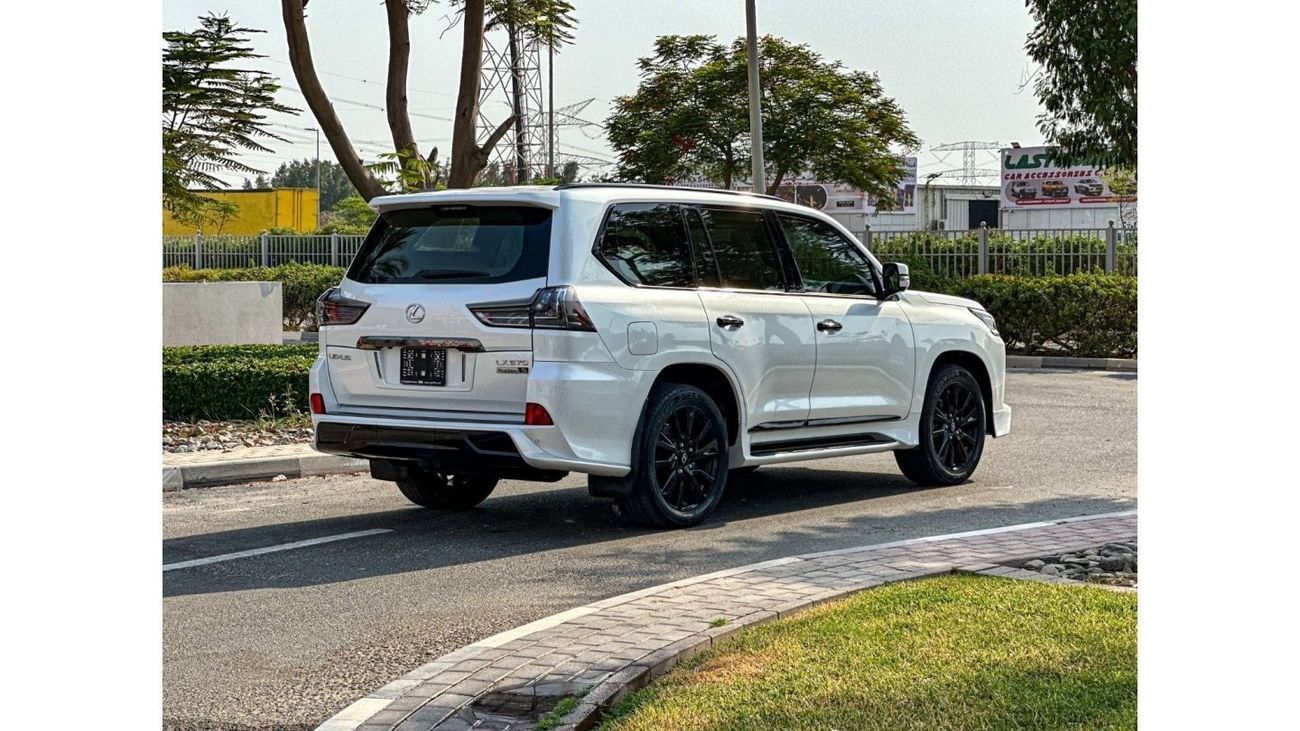 Lexus LX 570 Signature Black Edition LEXUS LX570S BLACK EDITION , 3 YEARS WARRANTY , GCC SPECIFICATION , 5dr SUV,