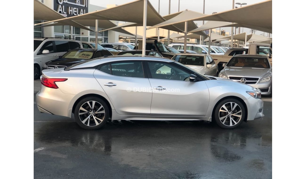 Nissan Maxima Nissan Maxima model 2017 car prefect condition full option low mileage panoramic roof leather seats