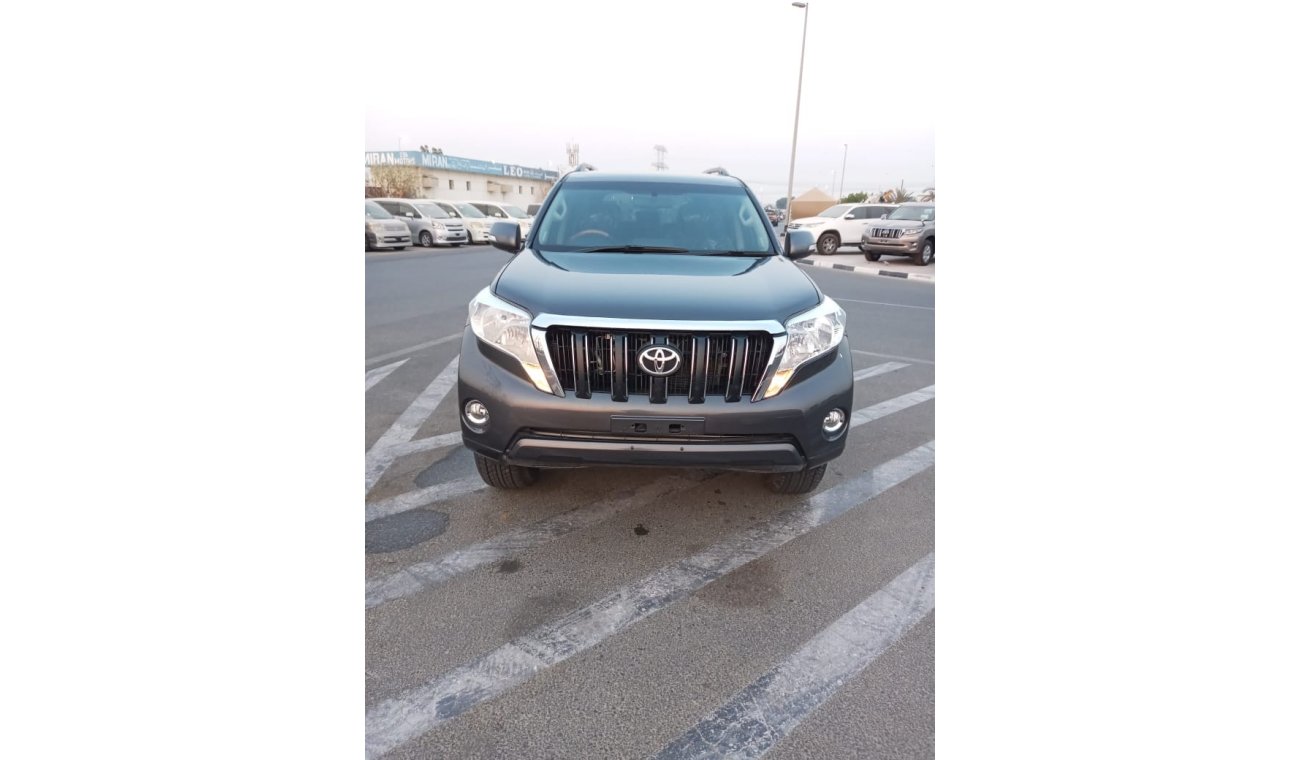 تويوتا برادو TOYOTA PRADO GREY COLOUR MODEL 2016 GOOD CONDITION ONLY FOR EXPORT