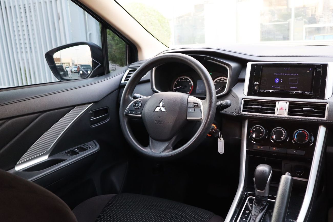 Mitsubishi Xpander Mid 1.5L