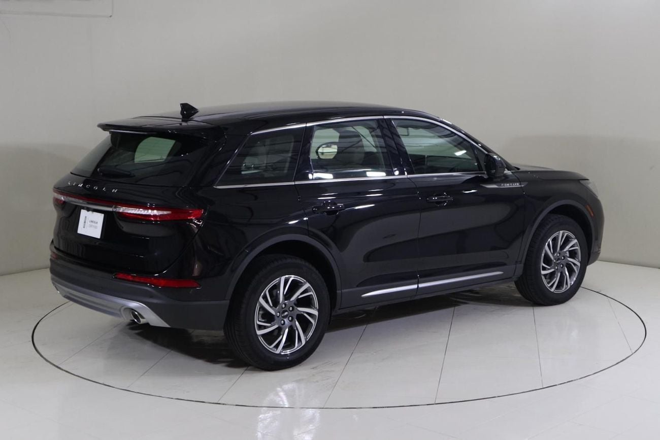 لينكولن كورساير COR124 / FREE Insurance + Registration / AL TAYER MOTORS / AL QOUZ SHOWROOM
